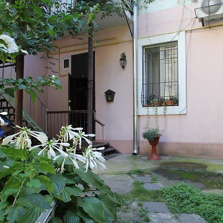 Cozy Apartment On Yevreiska Street Odessa Ngoại thất bức ảnh