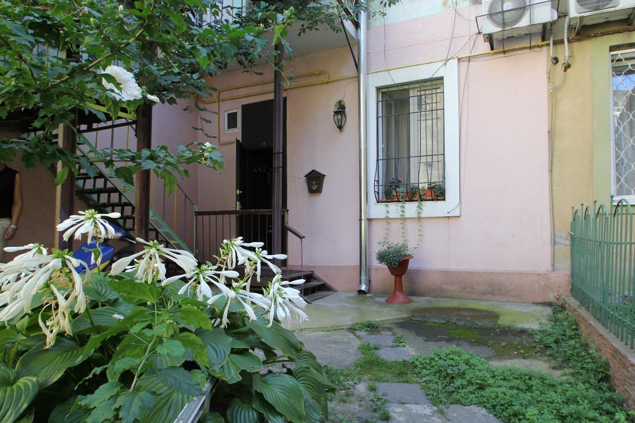 Cozy Apartment On Yevreiska Street Odessa Ngoại thất bức ảnh